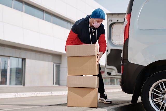 Kirim Paket Berat yang Murah